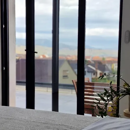 Modern Comfort For 6 Guests 3 Bedrooms Near Colmar בית נופש